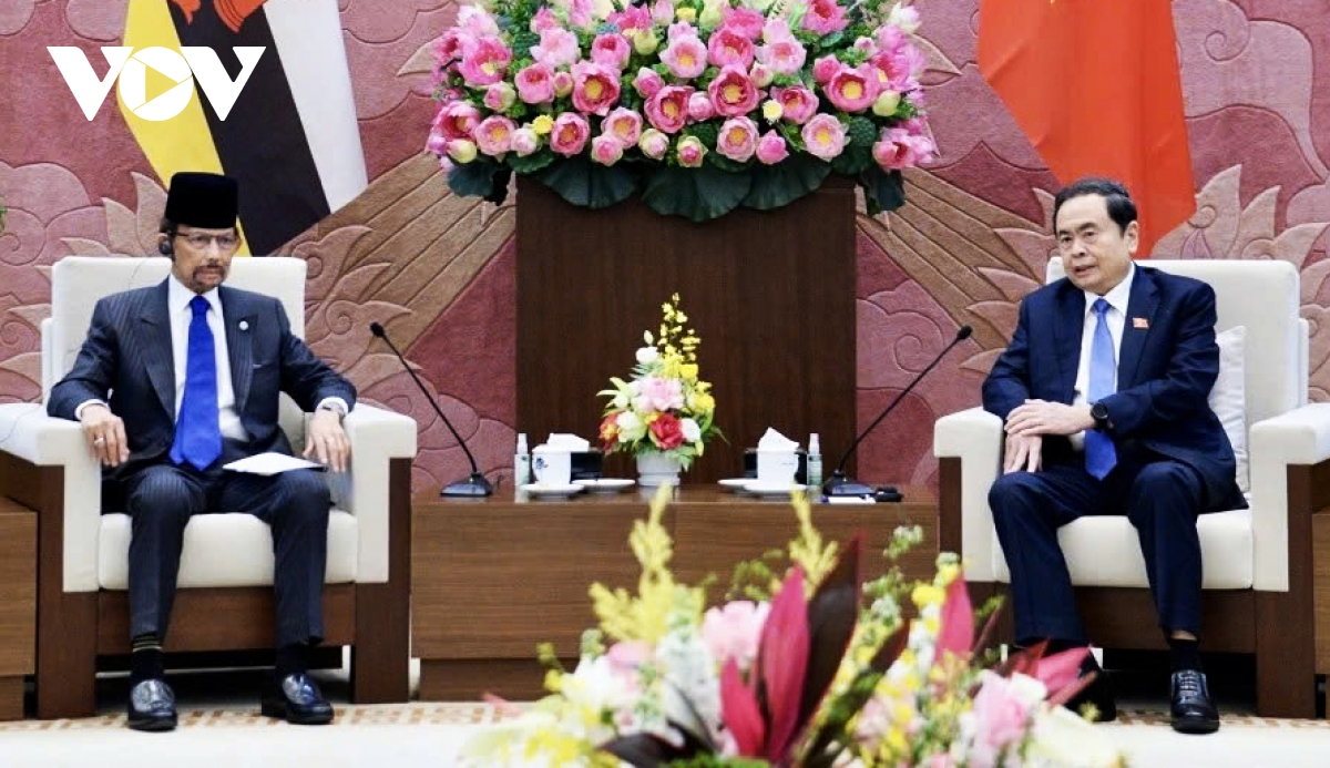 Top legislators receives Sultan Haji Hassanal Bolkiah of Brunei